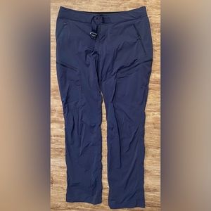 Arc'teryx Palisade Pant-size 8 black sapphire